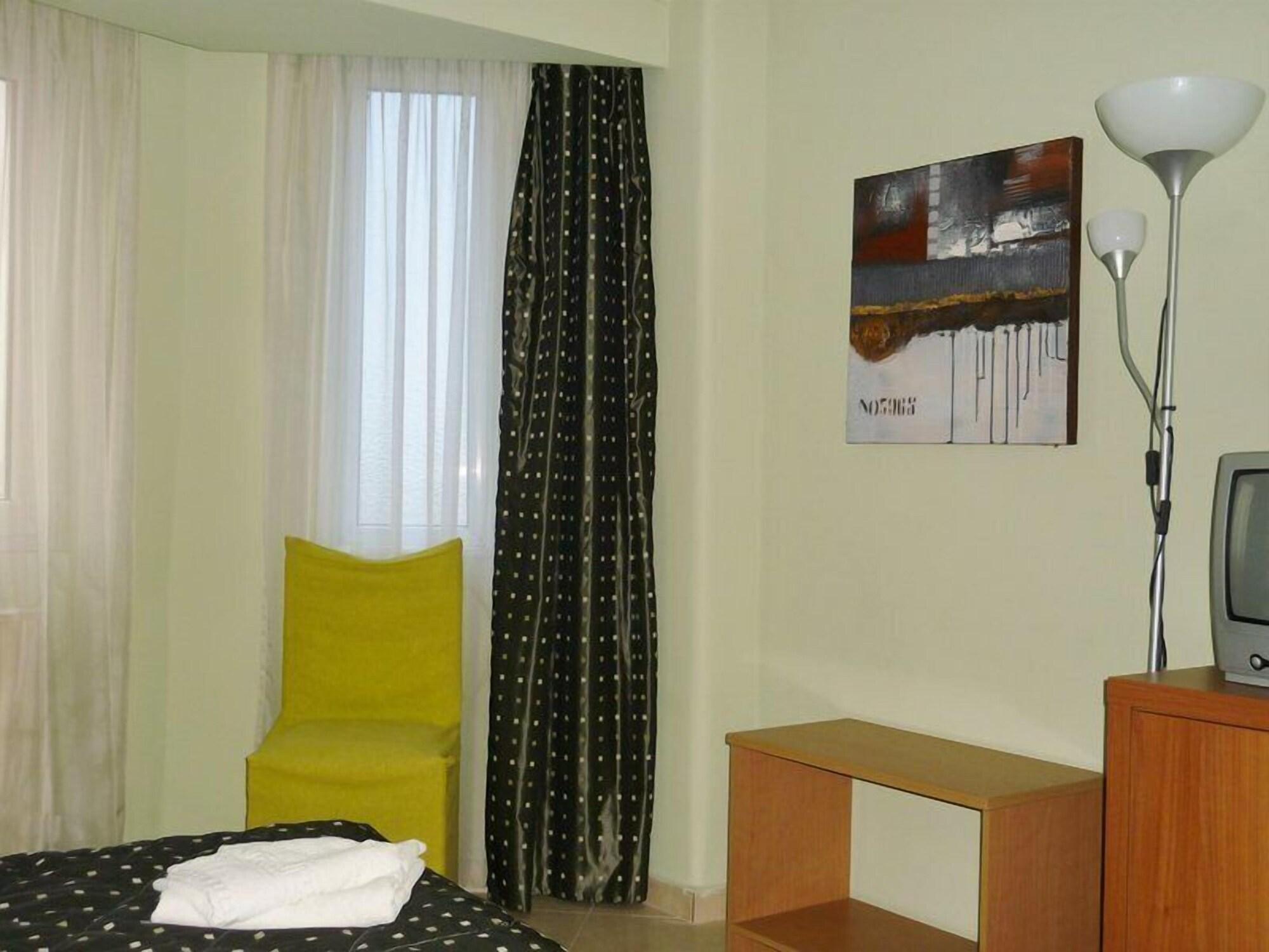 Assembly Hotel Anchialos Esterno foto